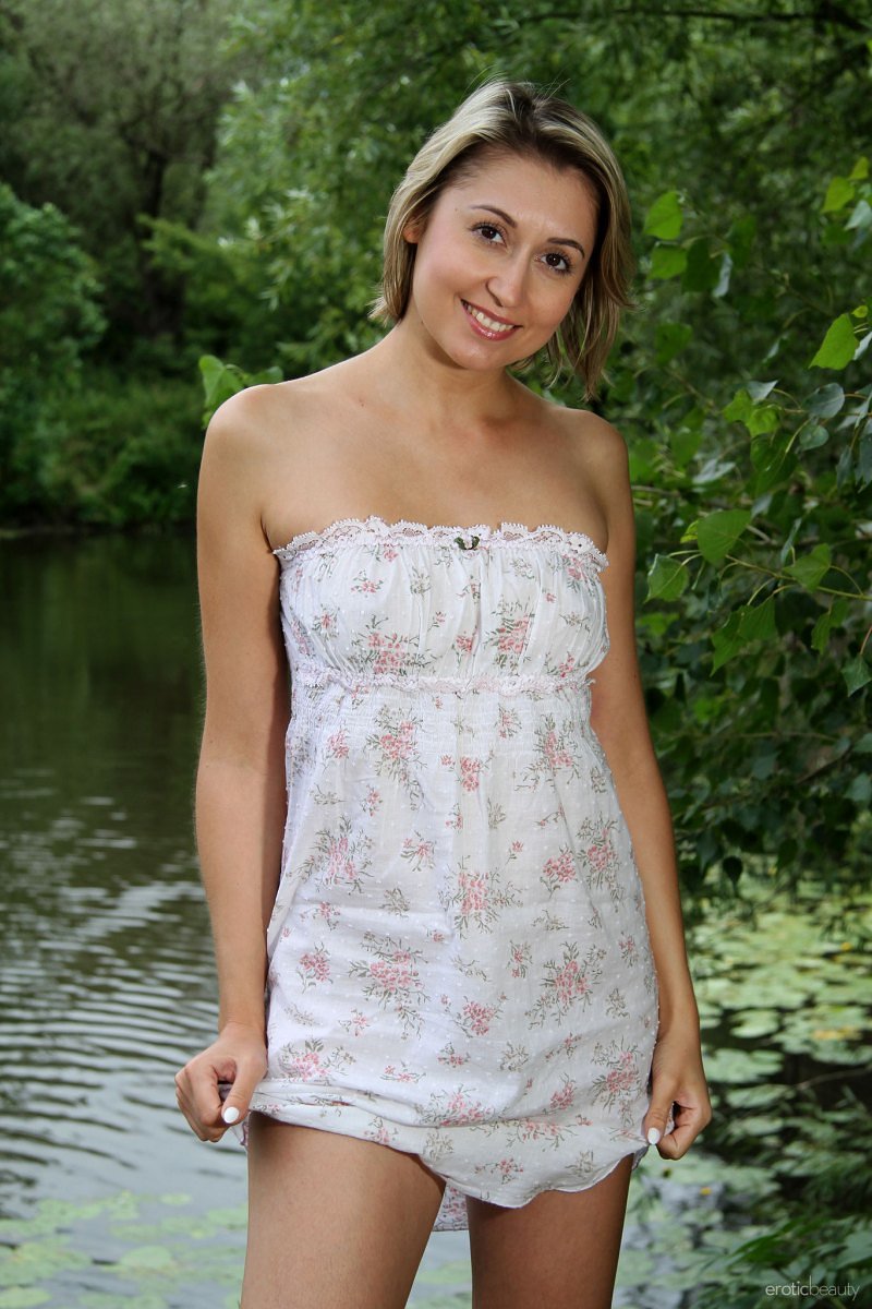 София, 22 года, 4 размер груди